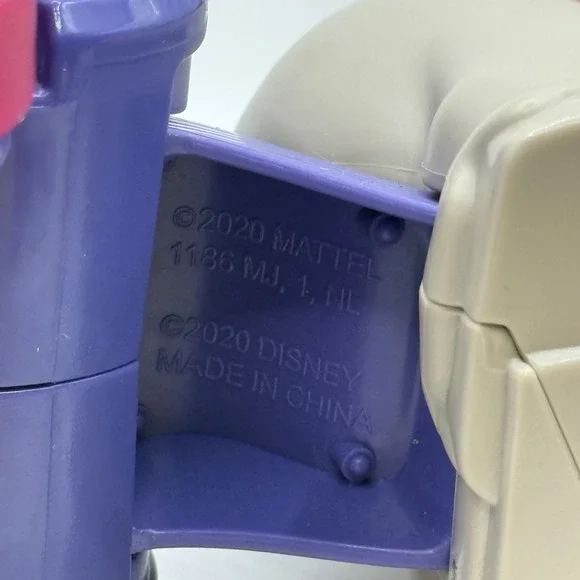 Fisher Price Little People Disney FROZEN Anna Elsa Kristoff & Sven Wagon Playset - Picture 11 of 16